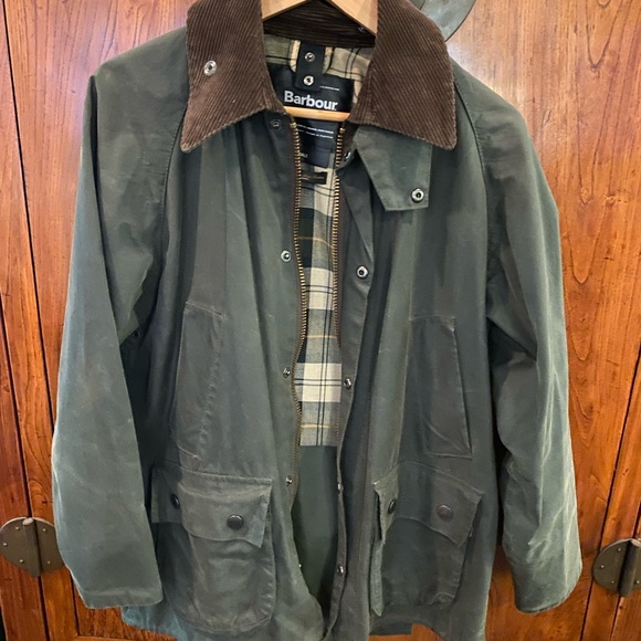 Barbour Classic Bedale Jacket | Dark Green | Small (C36) - Picture 2 of 6